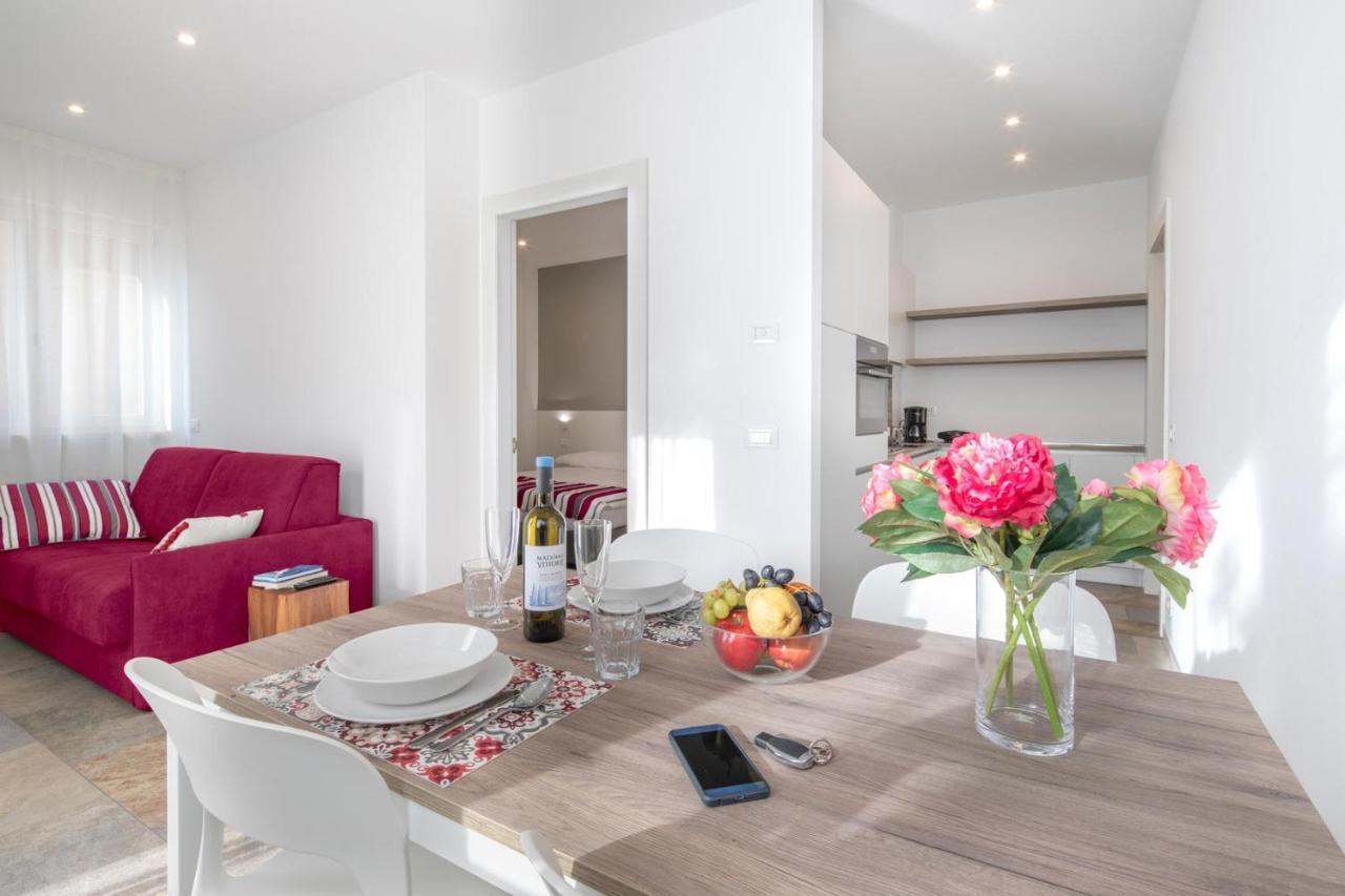 Apartamento Residenza Ai Ferrari Riva del Garda Exterior foto